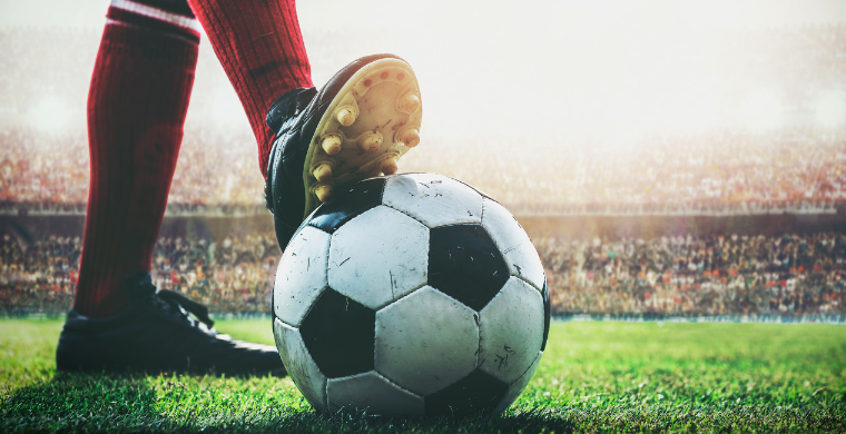 每体：梅西晚饭后去了诺坎普，今晨坐飞机前往国家队报到